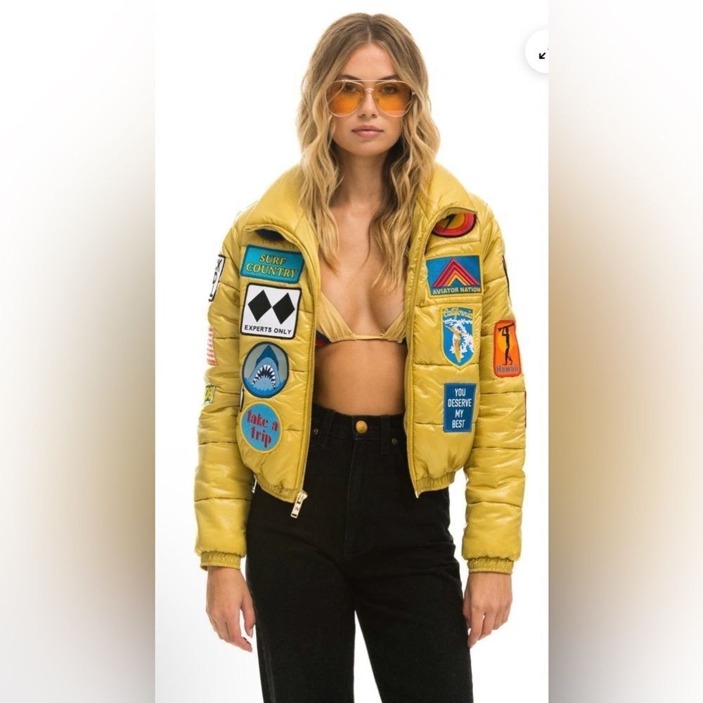 Aviator Nation VINTAGE PATCH APRES PUFFER JACKET - HONEY GLOSSY